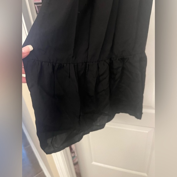 Super pretty capris pants. Never worn - Picture 4 of 5